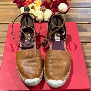 Authentic Valentino Tan Espadrille Flats with Ankle Straps 41